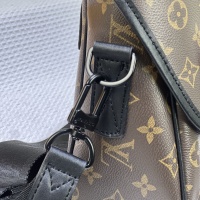 $82.00 USD Louis Vuitton AAA Man Messenger Bags #1224573