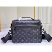 $82.00 USD Louis Vuitton AAA Man Messenger Bags #1224574