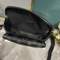 $64.00 USD Louis Vuitton AAA Man Messenger Bags #1224581