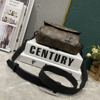 $64.00 USD Louis Vuitton AAA Man Messenger Bags #1224583