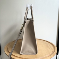 $80.00 USD Gucci AAA Quality Handbags For Women #1224955