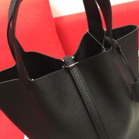 $96.00 USD Hermes AAA Quality Handbags For Women #1225255