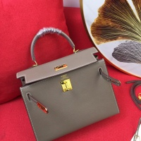 $98.00 USD Hermes AAA Quality Handbags For Women #1225279