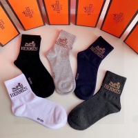 $27.00 USD Hermes Socks #1227566