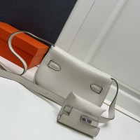 $108.00 USD Hermes AAA Quality Messenger Bags For Women #1229743