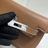 $108.00 USD Hermes AAA Quality Messenger Bags For Women #1229744