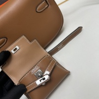 $108.00 USD Hermes AAA Quality Messenger Bags For Women #1229744