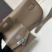 $108.00 USD Hermes AAA Quality Messenger Bags For Women #1229745