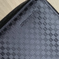 $92.00 USD Louis Vuitton AAA Man Wallets #1230564