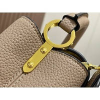 $68.00 USD Louis Vuitton AAA Quality Messenger Bags For Women #1233172
