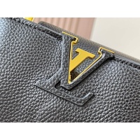 $68.00 USD Louis Vuitton AAA Quality Messenger Bags For Women #1233175