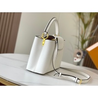 $76.00 USD Louis Vuitton AAA Quality Messenger Bags For Women #1233183
