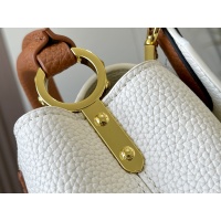 $76.00 USD Louis Vuitton AAA Quality Messenger Bags For Women #1233189