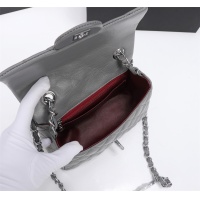 $68.00 USD Chanel AAA Quality Messenger Bags For Women #1233221