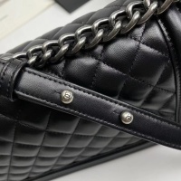 $85.00 USD Chanel AAA Quality Messenger Bags For Women #1233249
