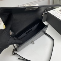 $85.00 USD Chanel AAA Quality Messenger Bags For Women #1233249