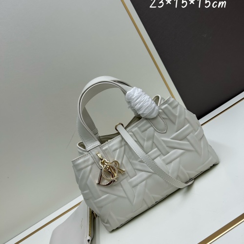 Christian Dior AAA Quality Handbags For Women #1241118 $130.00 USD, Wholesale Replica Christian Dior AAA Quality Handbags