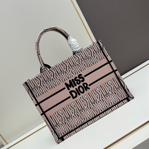 Christian Dior AAA Quality Tote-Handbags For Women #1241141 $100.00 USD, Wholesale Replica Christian Dior AAA Quality Handbags