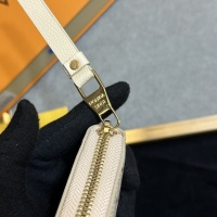 $40.00 USD Louis Vuitton LV Card Case For Women #1237822