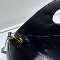 $96.00 USD Prada AAA Quality Messenger Bags For Women #1238083