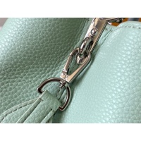 $88.00 USD Louis Vuitton AAA Quality Messenger Bags For Women #1238495