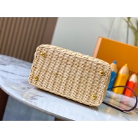 $128.00 USD Louis Vuitton AAA Quality Messenger Bags For Women #1238580