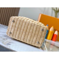 $128.00 USD Louis Vuitton AAA Quality Messenger Bags For Women #1238583