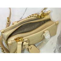 $68.00 USD Louis Vuitton AAA Quality Handbags For Women #1238615