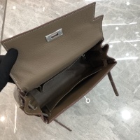 $96.00 USD Hermes AAA Quality Messenger Bags For Women #1238671