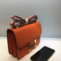 $92.00 USD Hermes AAA Quality Messenger Bags For Women #1238681