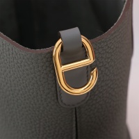 $240.00 USD Hermes AAA Quality Handbags In Gold For Women #1240527