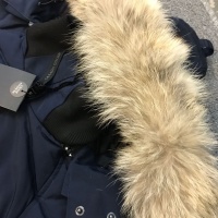 $180.00 USD Canada Goose Down Feather Coat Long Sleeved For Women #1242298