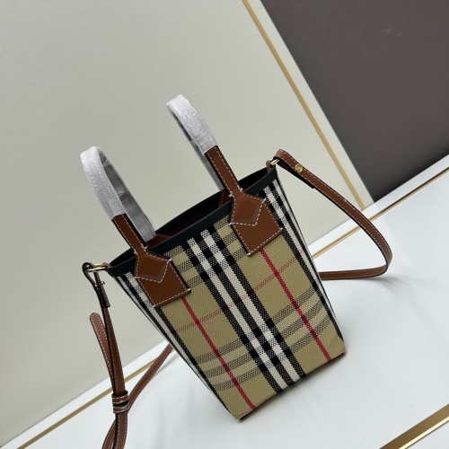 Burberry AAA Quality Handbags For Women #1248364 $92.00 USD, Wholesale Replica Burberry AAA Quality Handbags