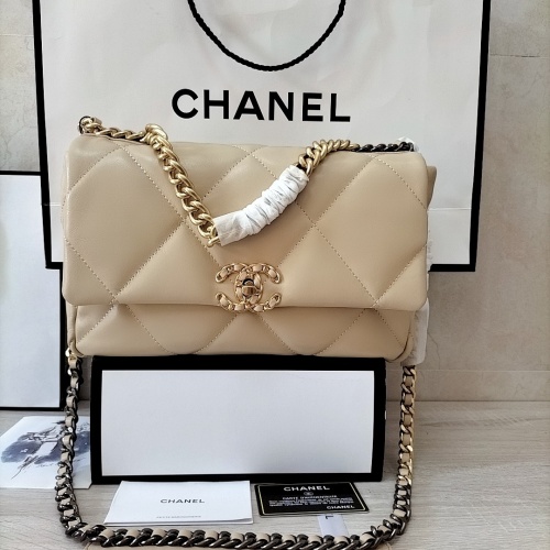 Chanel AAA Quality Messenger Bags For Women #1252499 $88.00 USD, Wholesale Replica Chanel AAA Quality Messenger Bags