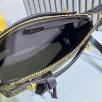 $128.00 USD Fendi AAA Quality Messenger Bags For Women #1248344
