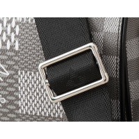 $64.00 USD Louis Vuitton AAA Man Messenger Bags #1249070