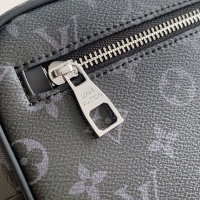$88.00 USD Louis Vuitton AAA Man Wallets #1249276
