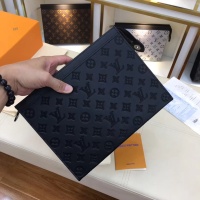 $118.00 USD Louis Vuitton AAA Man Wallets #1249288