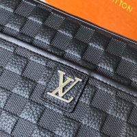 $82.00 USD Louis Vuitton AAA Man Messenger Bags #1249740