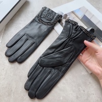 $60.00 USD Chanel Gloves For Women #1250352