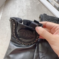 $60.00 USD Chanel Gloves For Women #1250352