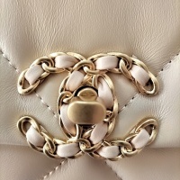 $82.00 USD Chanel AAA Quality Messenger Bags For Women #1252500
