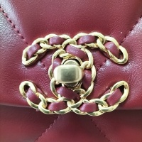 $88.00 USD Chanel AAA Quality Messenger Bags For Women #1252503