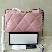 $88.00 USD Chanel AAA Quality Messenger Bags For Women #1252505