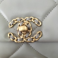 $82.00 USD Chanel AAA Quality Messenger Bags For Women #1252508