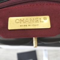 $82.00 USD Chanel AAA Quality Messenger Bags For Women #1252511