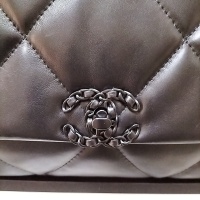 $88.00 USD Chanel AAA Quality Messenger Bags For Women #1252514