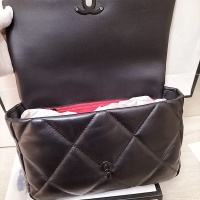 $88.00 USD Chanel AAA Quality Messenger Bags For Women #1252514