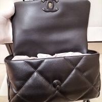 $82.00 USD Chanel AAA Quality Messenger Bags For Women #1252515