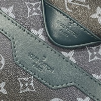 $68.00 USD Louis Vuitton AAA Man Messenger Bags #1252964